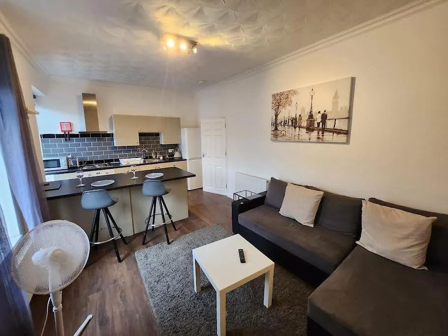 King Bed Apartment By Property Promise Cardiff
